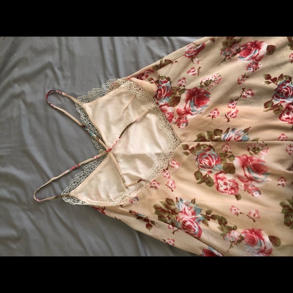 Cotton Candy Floral Dress - Picture 2 of 3